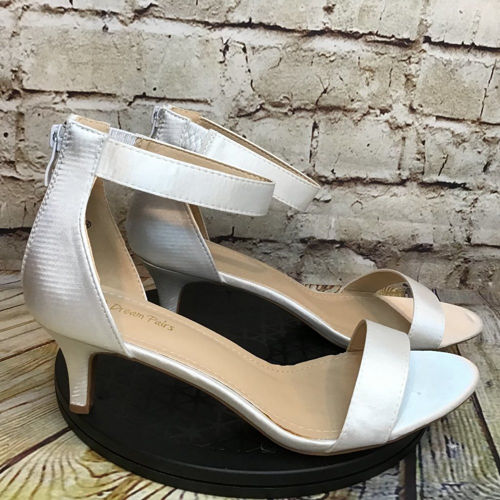 Dream Pairs Metallic Ivory Ash Open Toe Ankle Strap Heel Zip Kitten Heels 9.5
